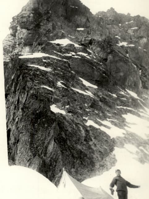 10_image_1.jpg
