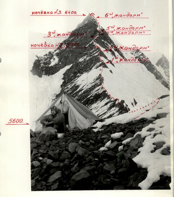 12_image_1.jpg