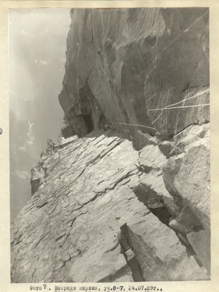 12_image_1.jpg