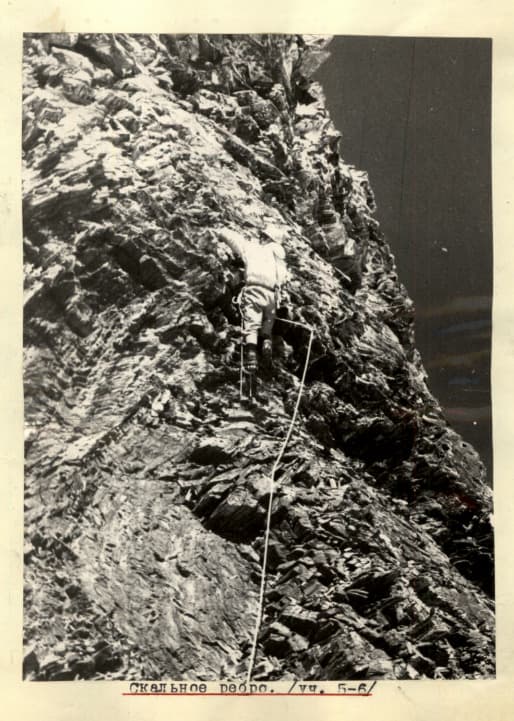 3_image_0.jpg