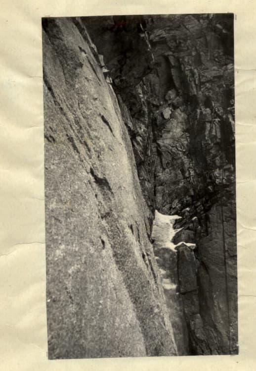 9_image_1.jpg