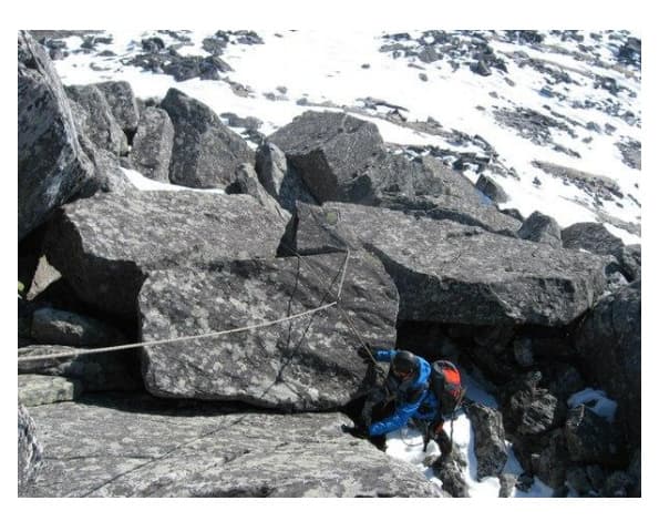 4_image_0.jpg