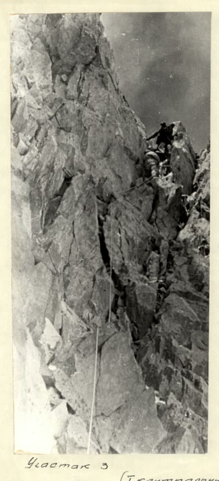 10_image_1.jpg